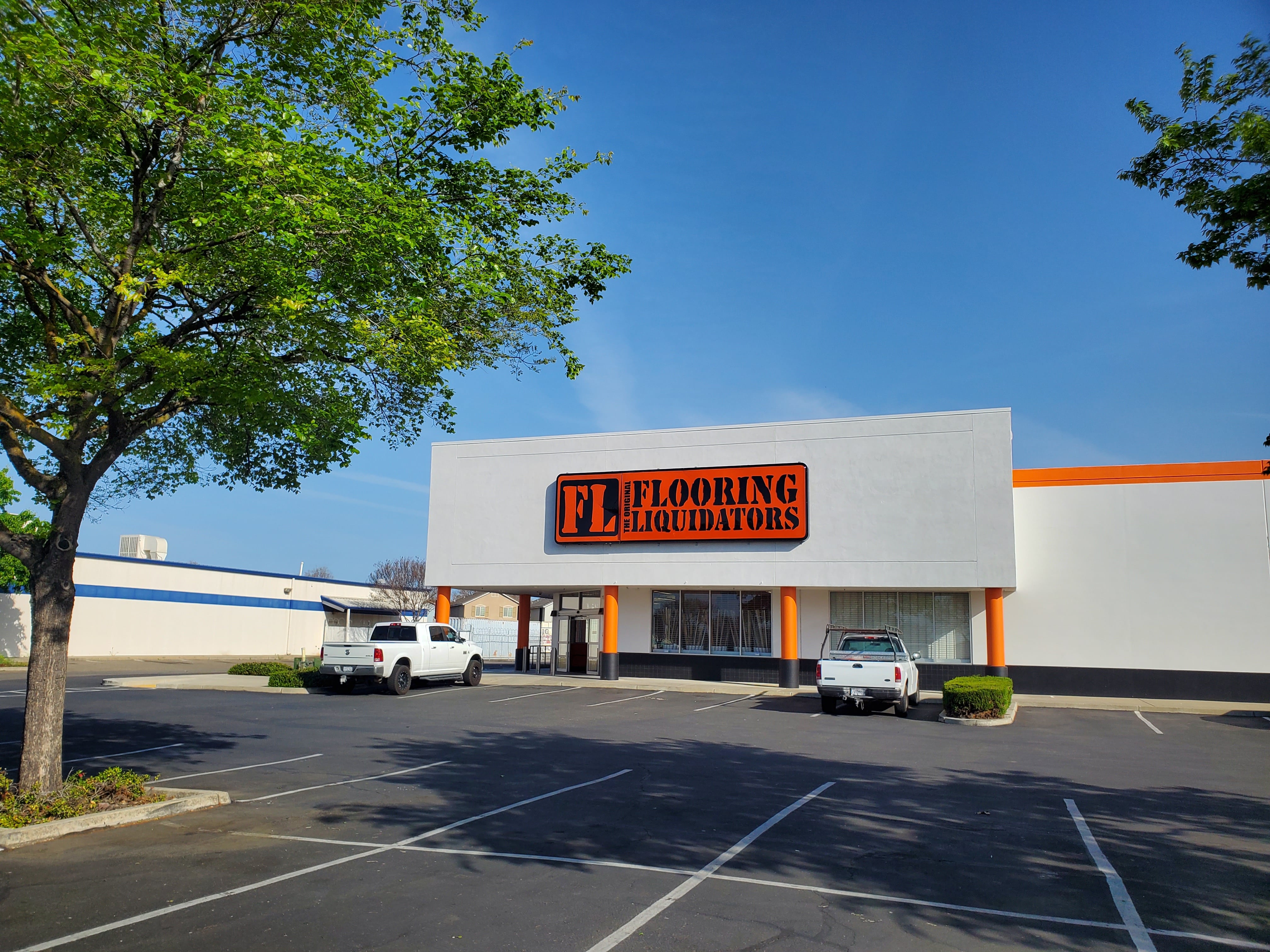 Flooring Showroom in Stockton, CA | Flooring Liquidators